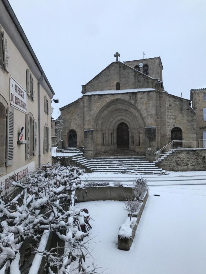 Auberge Du Ripailleur Dore-lʼÉglise 外观 照片